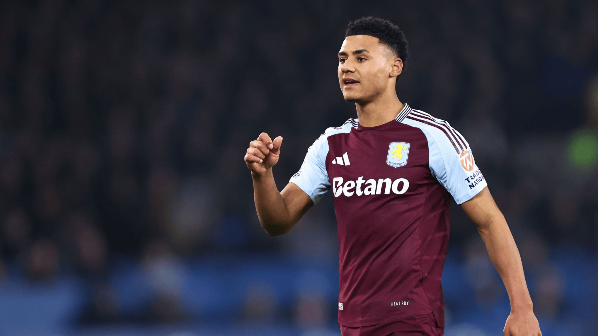 王钰栋承受多重压力，U21、中超、全运会三线作战疲惫不堪（王钰栋三线鏖战承压：U21、中超、全运会让他疲惫不堪）