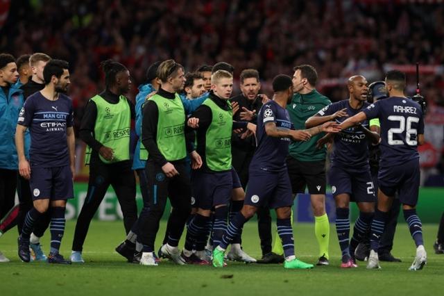 拉波尔塔：弗里克曾对我说想看到诺坎普竣工，我让他放心（拉波尔塔：弗里克希望见证诺坎普完工，我已告诉他不用担心）