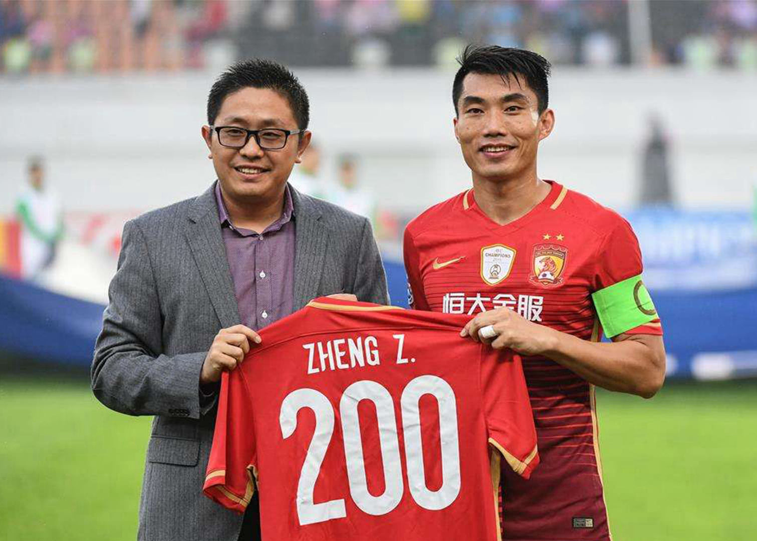 切尔西大胜，恩佐是世界第最佳中场之一这没问题吧。（切尔西大胜，称恩佐为世界顶级中场之一不过分吧）