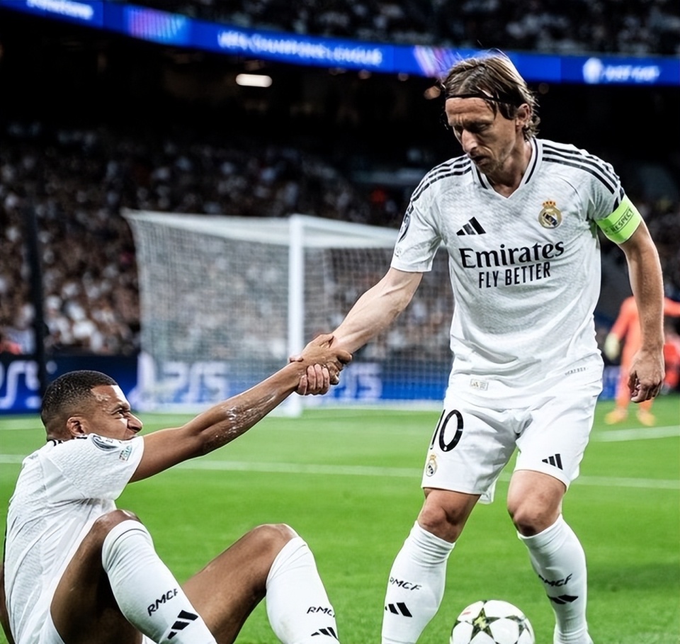 【电脑壁纸】——卡尼吉亚，1991年2月24日，...（卡尼吉亚 ｜ 1991年2月24日 ｜ 电脑壁纸）