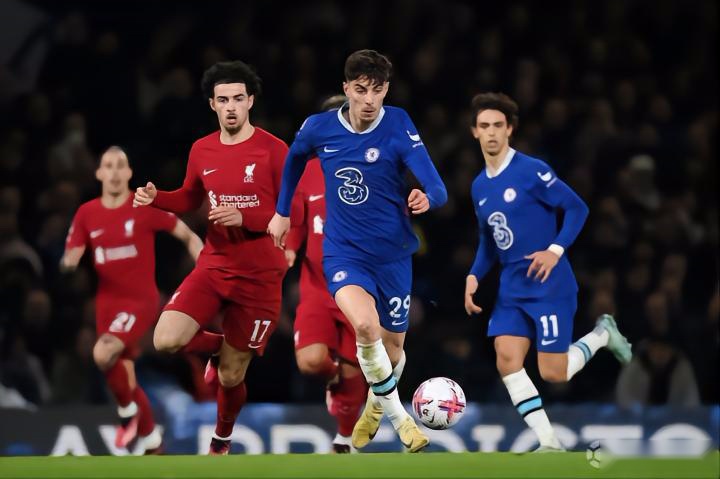 欧冠淘汰赛前瞻：曼城对阵尤文图斯,（曼城对决尤文：欧冠淘汰赛前瞻）