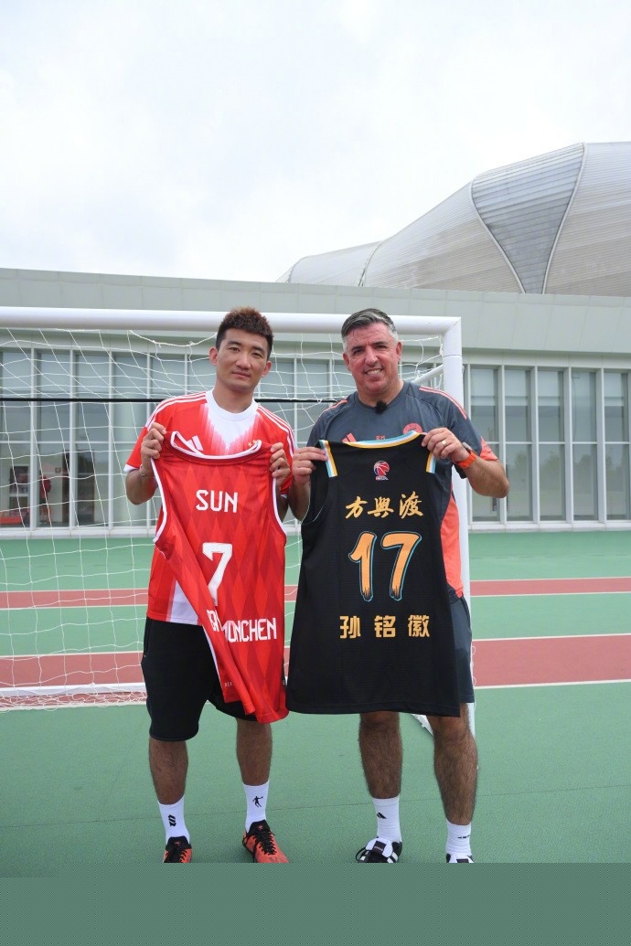 马洛塔：我们和米兰永远是朋友，但在90分钟的比赛中是对手（马洛塔：与米兰友谊常在，但比赛的90分钟各为其战）